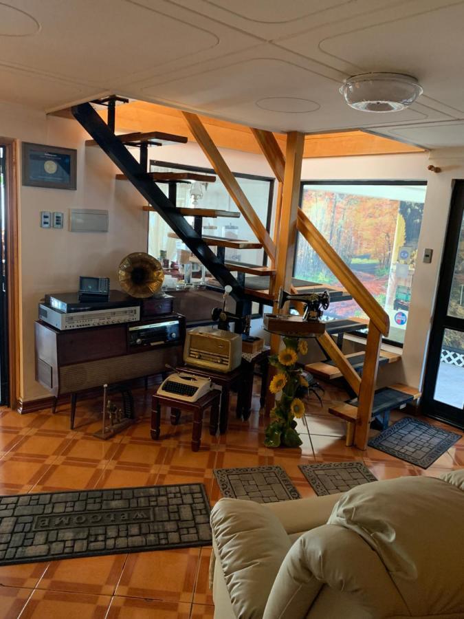 Hostal Espanol Coyhaique Εξωτερικό φωτογραφία